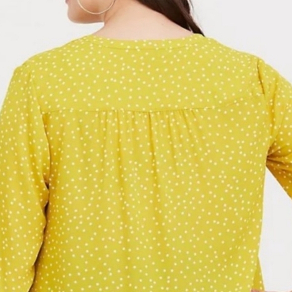 Torrid Split Neck Yellow Polkadot Georgette Blouse - Picture 3 of 11